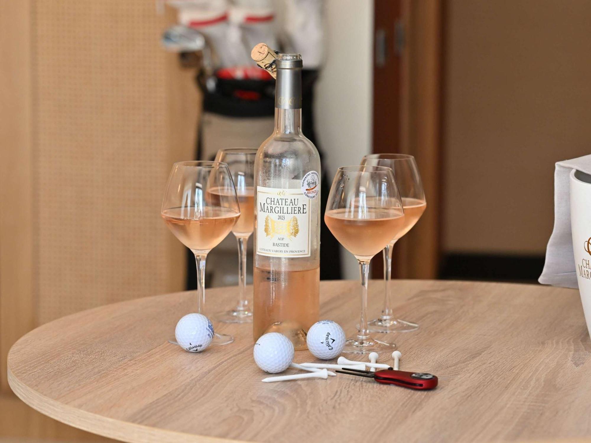 Mercure Golf De Barbaroux & Hotel 4*