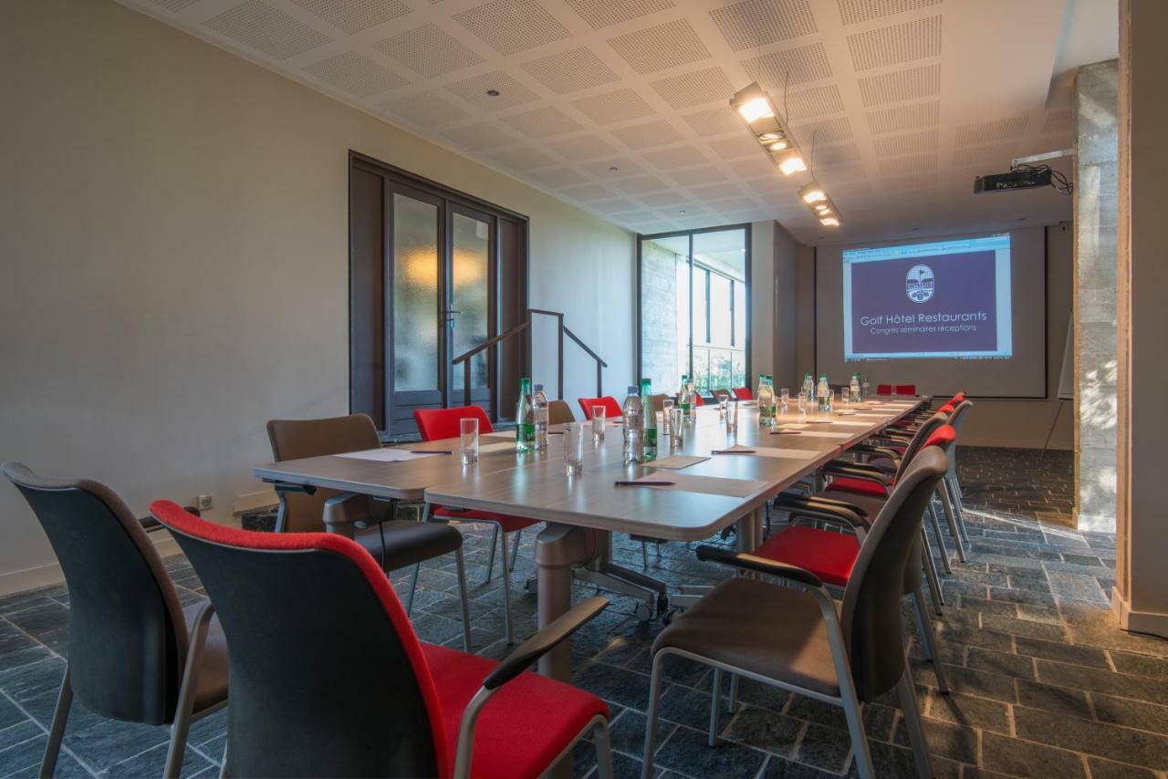 Mercure Golf De Barbaroux & Hotel 4*
