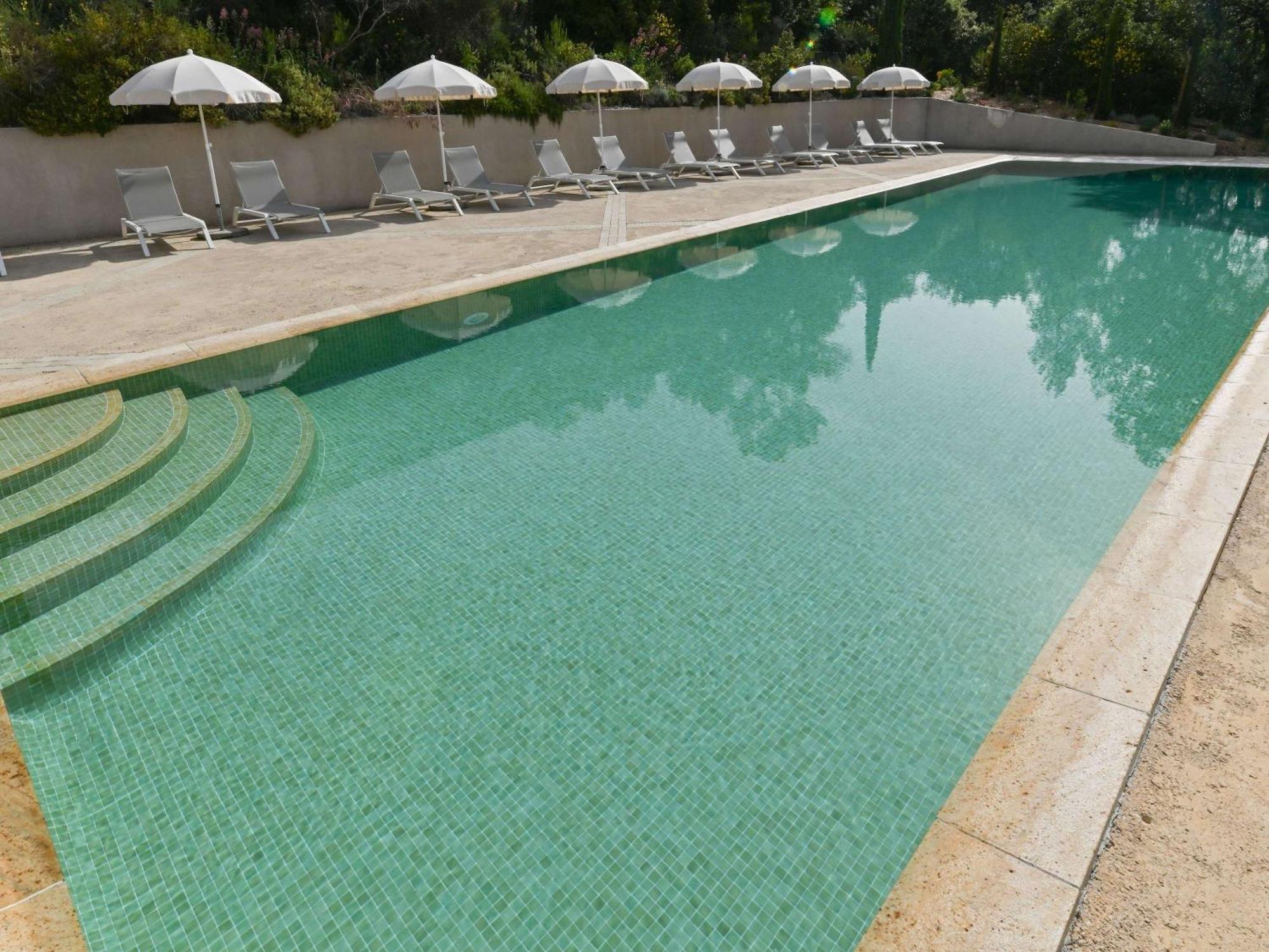 Mercure Golf De Barbaroux &