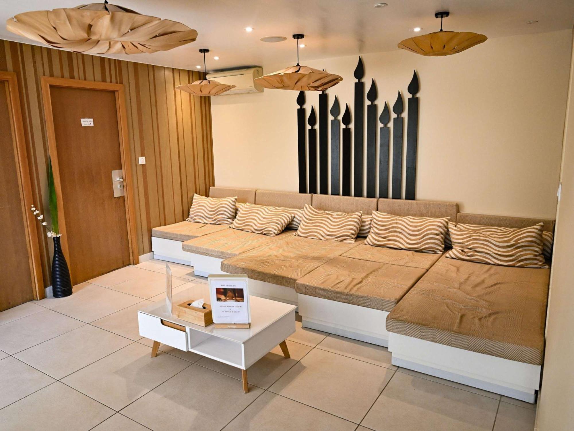 Mercure Golf De Barbaroux & 4*
